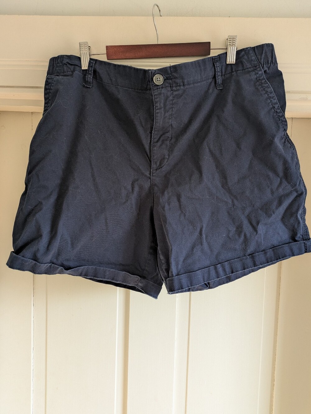 Old Navy Cotton Navy Blue Cargo Shorts- XL